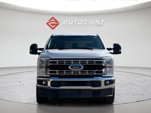 Used 2023 Ford F250 XLT image 4