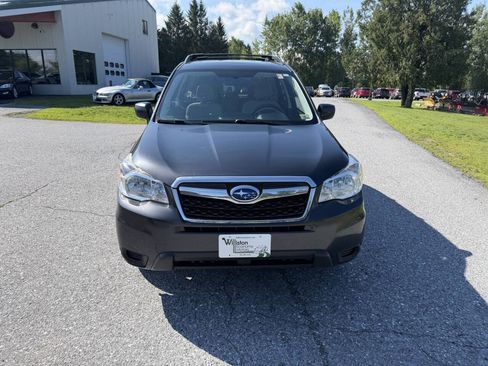 Used 2016 Subaru Forester 2.5i Premium w/ All-Weather Package AWD/4WD image 8