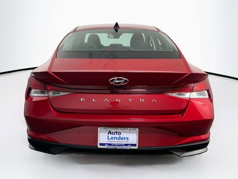 Used 2023 Hyundai Elantra SEL FWD image 6