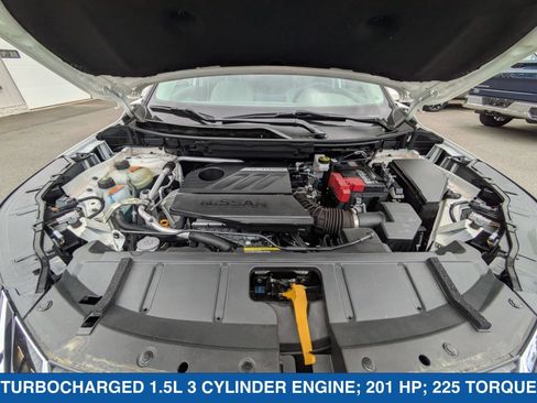 Used 2023 Nissan Rogue SL AWD/4WD image 38
