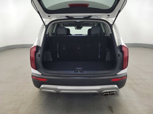Used 2022 Kia Telluride S FWD image 29