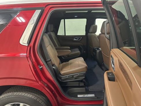 Used 2023 Chevrolet Tahoe High Country image 16