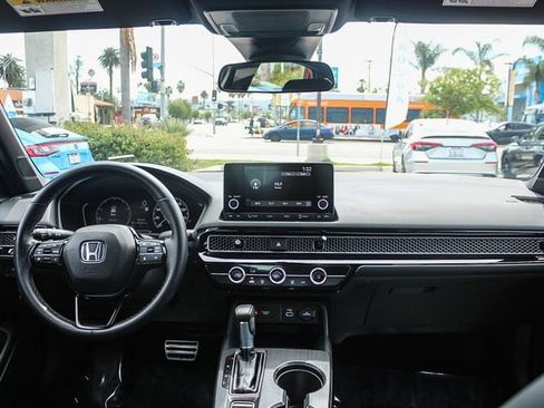 Used 2024 Honda Civic Sport image 17