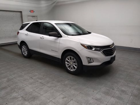 Used 2021 Chevrolet Equinox LS w/ LS Convenience Package AWD/4WD image 11