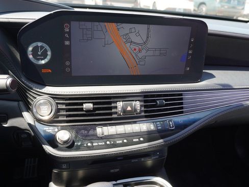 Used 2021 Lexus LS 500 F Sport w/ Dynamic Handling Package RWD image 17