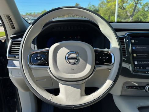 Certified 2024 Volvo XC90 T8 Plus w/ Protection Package Premier image 13
