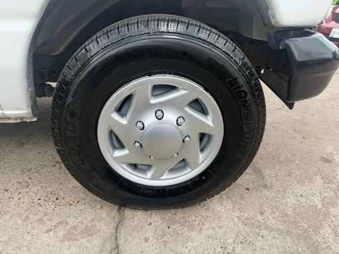 Used 2007 Ford E-250 and Econoline 250 Extended image 18