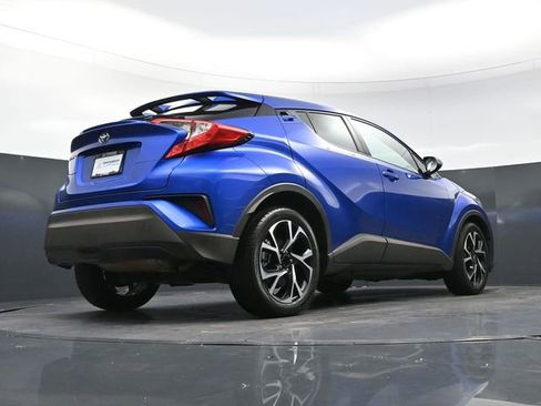 Used 2021 Toyota C-HR XLE image 23