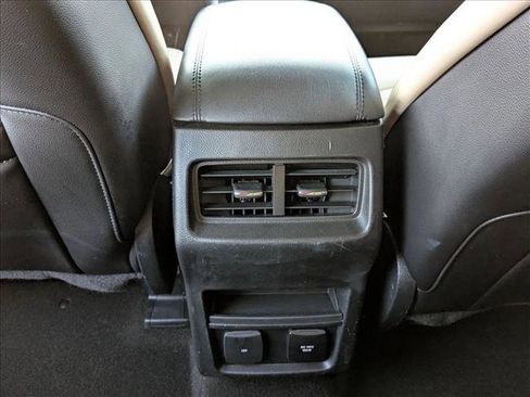 Used 2020 Ford Edge SEL w/ Convenience Package FWD image 17