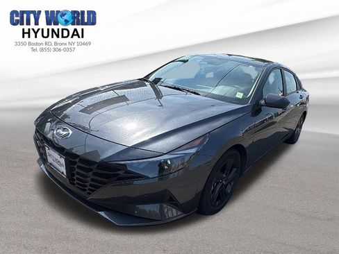 Used 2021 Hyundai Elantra SEL w/ Convenience Package FWD image 1