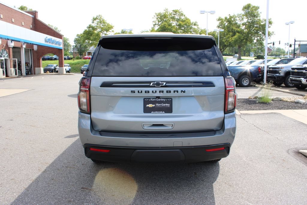 Used 2024 Chevrolet Suburban Z71 w/ Luxury Package AWD/4WD image 35