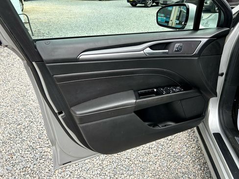 Used 2015 Ford Fusion Energi Titanium w/ Driver Assist Package image 10