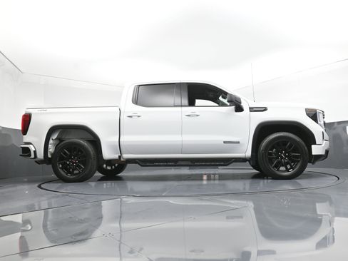 Used 2023 GMC Sierra 1500 Elevation image 28