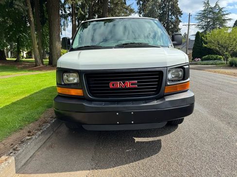 Used 2009 GMC Savana 3500 RWD image 6