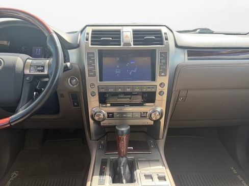 Used 2016 Lexus GX 460 w/ Premium Package AWD/4WD image 10