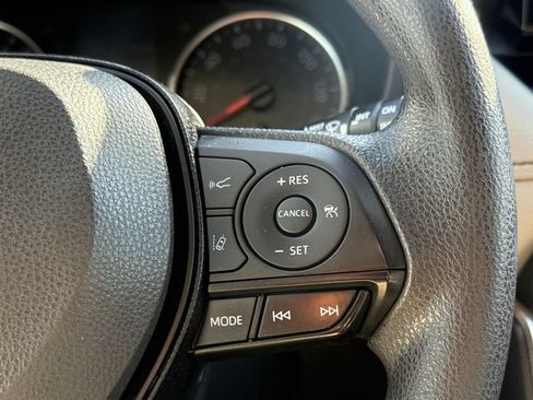 Used 2019 Toyota RAV4 XLE w/ All Weather Liner Package FWD image 27