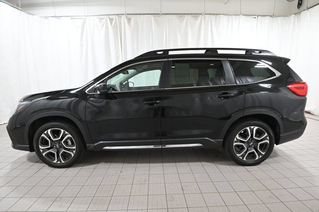 Used 2025 Subaru Ascent Limited AWD/4WD image 11