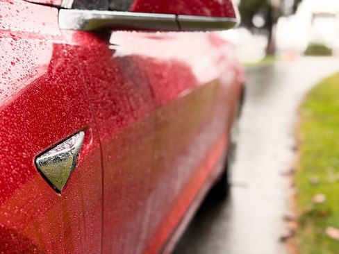 Used 2018 Tesla Model 3 Long Range RWD image 23