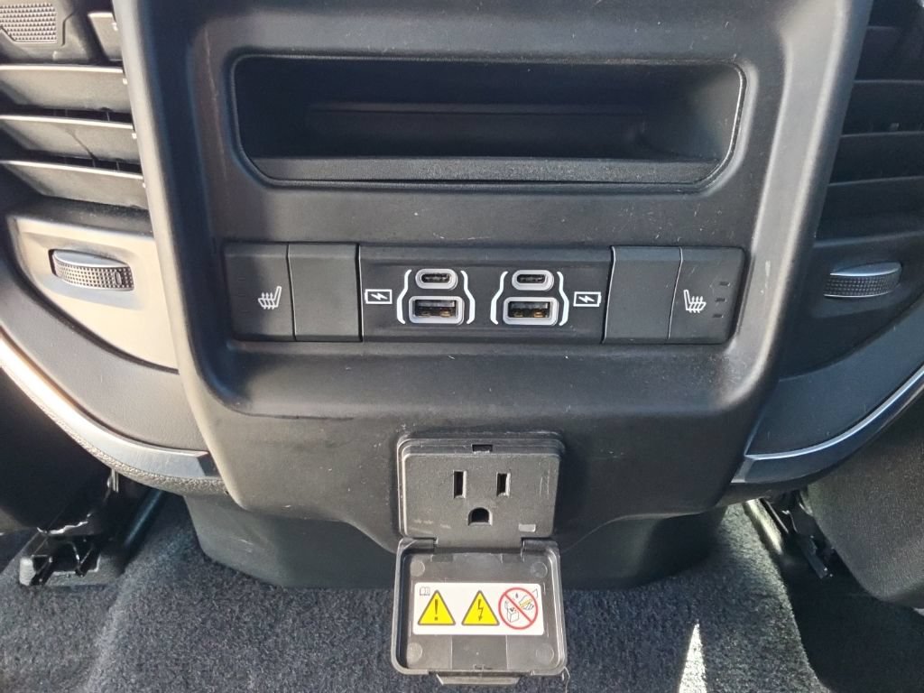 Used 2026 RAM 1500 Laramie AWD/4WD image 30