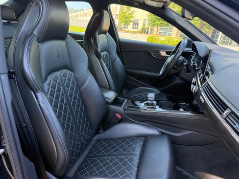 Used 2020 Audi S4 Premium Plus w/ Premium Plus Package AWD/4WD image 37