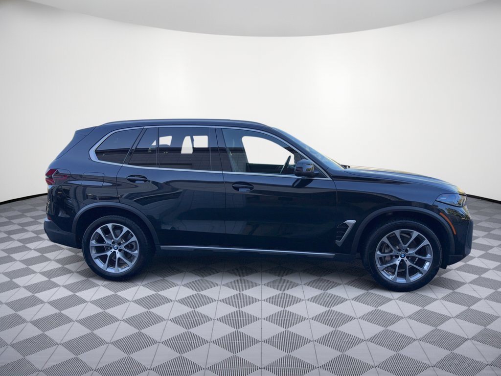 Used 2026 BMW X5 sDrive40i w/ Premium Package RWD image 8