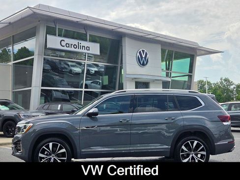 Used 2025 Volkswagen Atlas SEL Premium R-Line AWD/4WD image 2