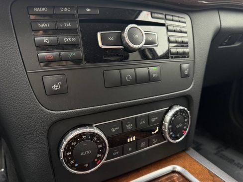Used 2013 Mercedes-Benz GLK 350 4MATIC image 35