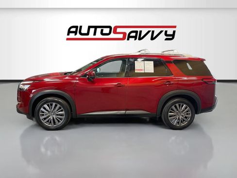 Used 2024 Nissan Pathfinder SL w/ SL Premium Package AWD/4WD image 4