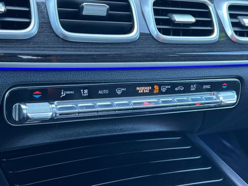 Used 2020 Mercedes-Benz GLE 350 4MATIC image 21