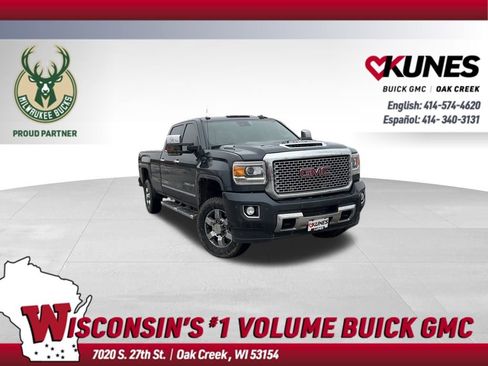Used 2017 GMC Sierra 3500 Denali image 1