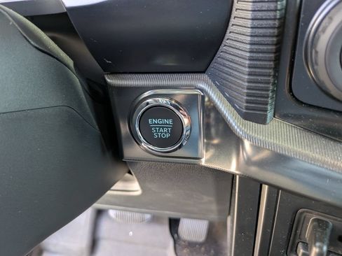 Certified 2024 Ford F150 Raptor AWD/4WD image 31