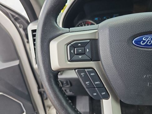 Used 2019 Ford F150 Lariat AWD/4WD image 13