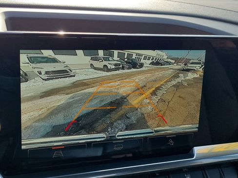 Used 2024 GMC Sierra 1500 SLE w/ Preferred Package image 26