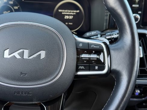 Used 2022 Kia Sorento SX Prestige image 26