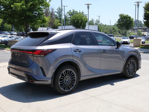 Used 2023 Lexus RX 500h F Sport w/ Accessory Package (Z1) AWD/4WD image 9