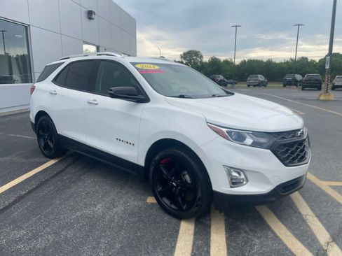 Used 2021 Chevrolet Equinox Premier w/ Redline Edition AWD/4WD image 3