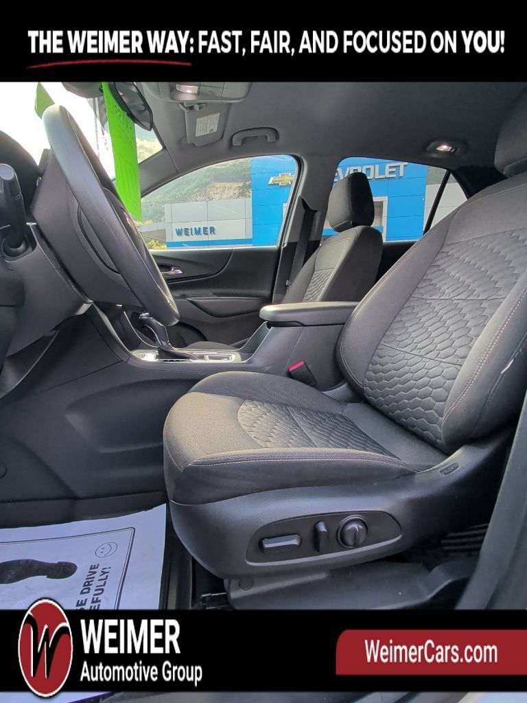 Used 2018 Chevrolet Equinox LT AWD/4WD image 13