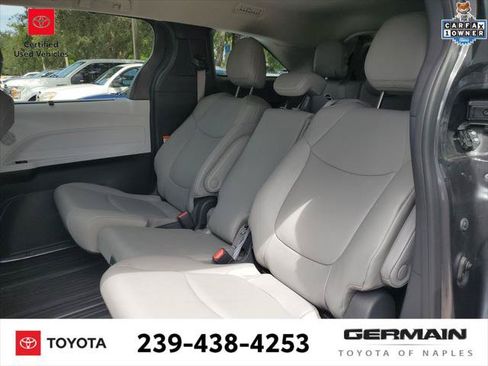 Certified 2025 Toyota Sienna XLE FWD image 21