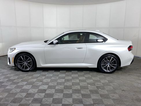 Used 2025 BMW 230i xDrive Coupe w/ Premium Package image 2