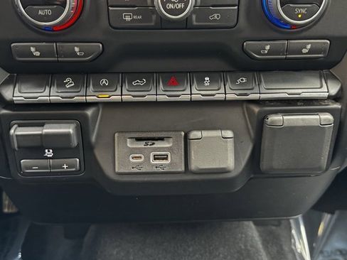 Used 2020 Chevrolet Silverado 1500 LT w/ All-Star Edition image 15