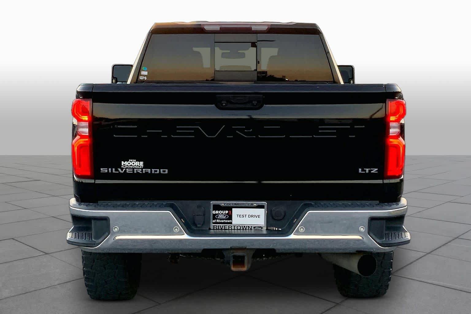 Used 2020 Chevrolet Silverado 2500 LTZ AWD/4WD image 5