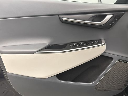 Used 2024 Kia EV6 Wind image 9