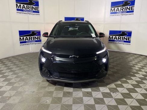 Used 2023 Chevrolet Bolt EUV Premier w/ Redline Edition image 15