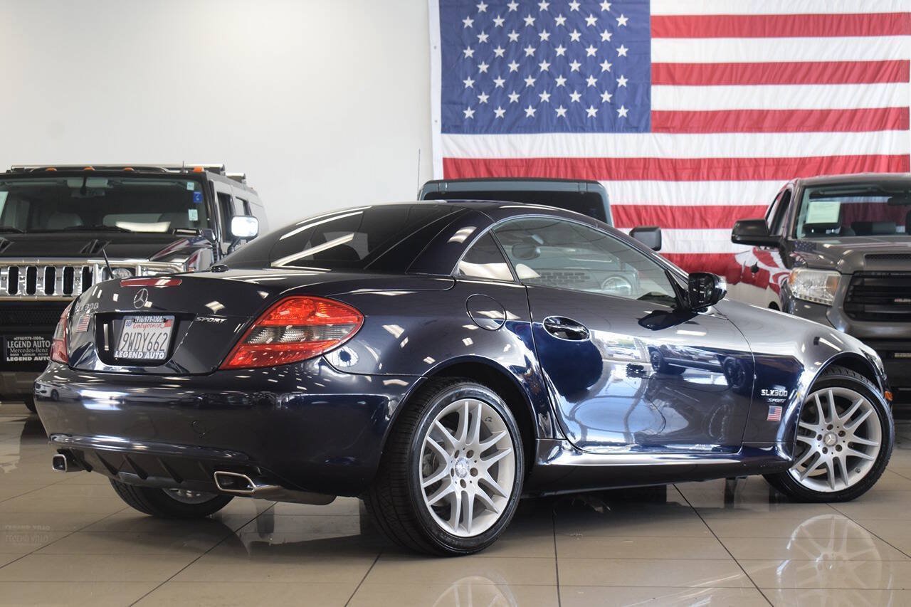 Used 2009 Mercedes-Benz SLK 300 image 8