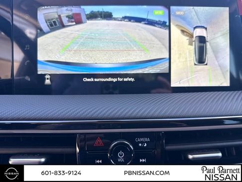 New 2025 Nissan Kicks SR image 15