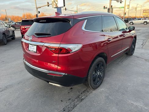 Used 2024 Buick Enclave Essence w/ Sport Touring Edition AWD/4WD image 6