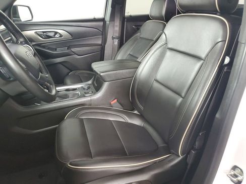 Used 2023 Chevrolet Traverse Premier w/ Redline Edition AWD/4WD image 12