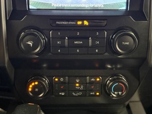 Used 2020 Ford F150 XLT w/ Equipment Group 302A Luxury AWD/4WD image 30