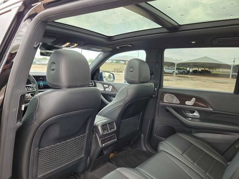 Used 2022 Mercedes-Benz GLS 450 4MATIC image 16
