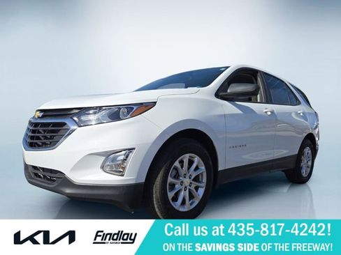 Used 2020 Chevrolet Equinox LS FWD image 1